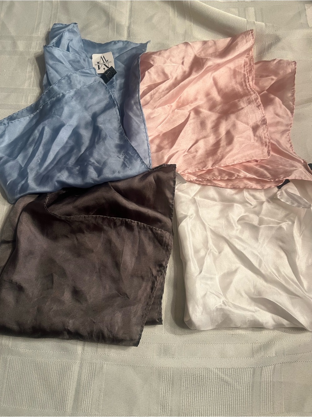Men’s warehouse silk picket squares set of 4- new with tags